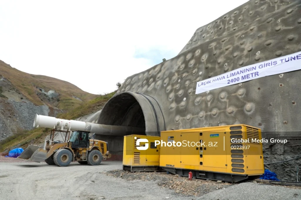 QUqq6a3CEN6EmzLq3rfUuO8mml8q7brZPG0dHqhr_1200