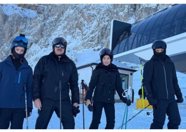 1767443586.Screenshot_2026-01-03-16-32-43-848_com.android.chrome-edit